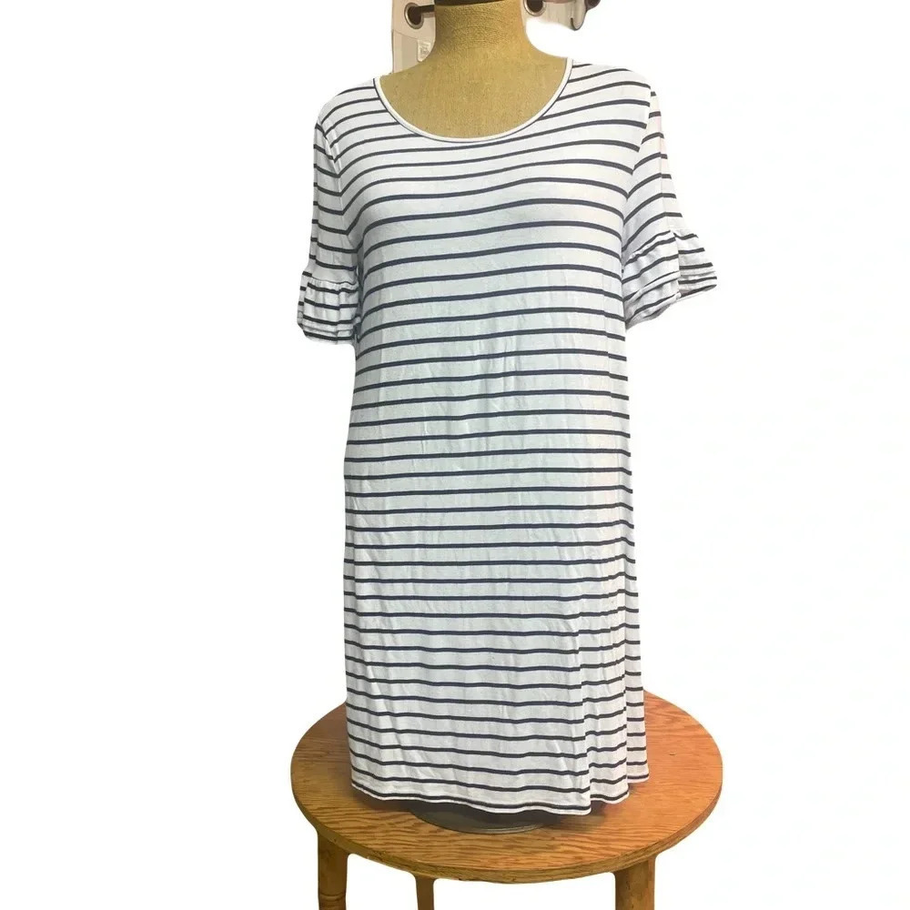 24/7 Maurice’s  striped dress black & white size M
